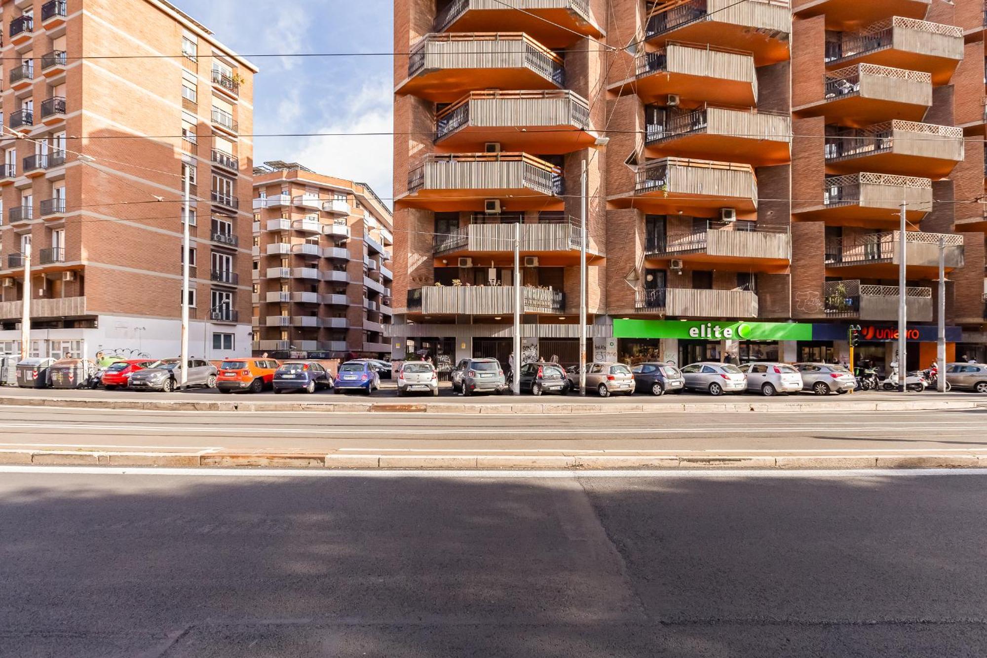 Trastevere-Royal Orchid Apartment Rome Bagian luar foto